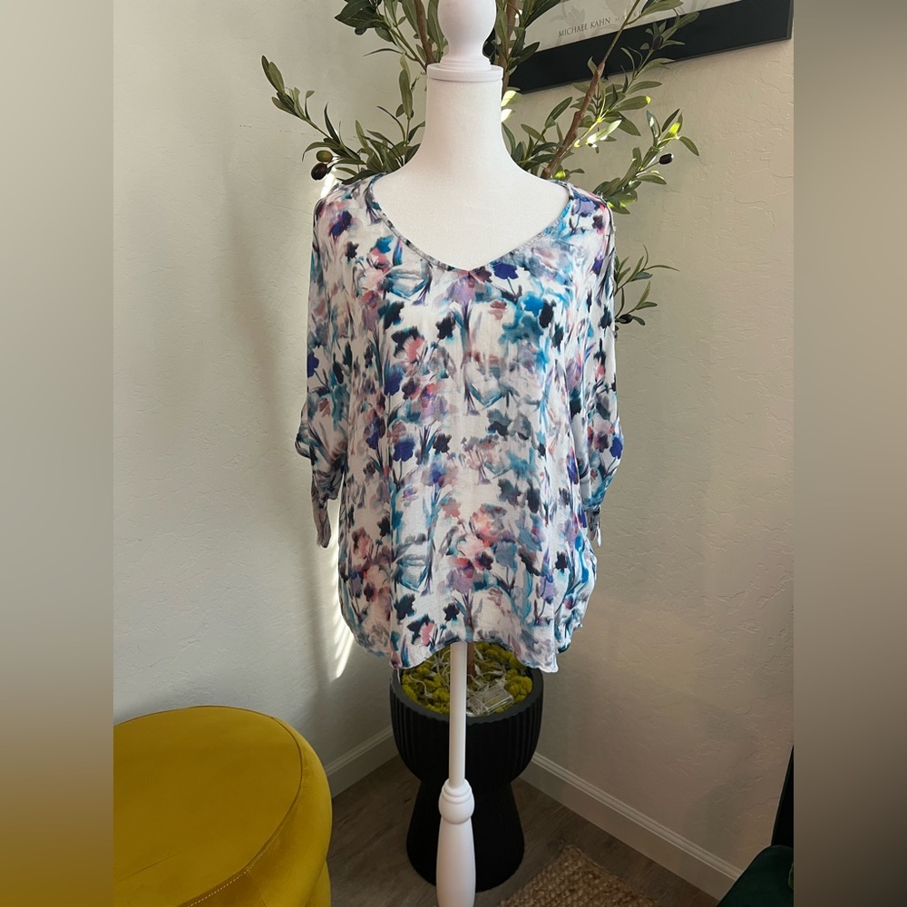 Matty M Multicolor Floral V-Neck Blouse